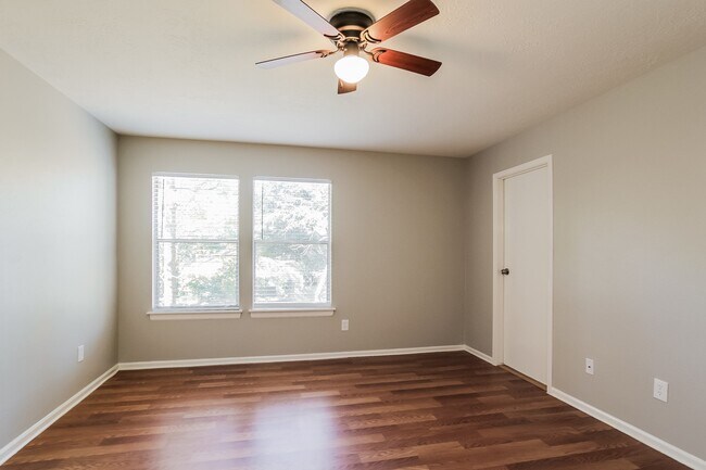 Building Photo - 5026 Creek Shadows Dr