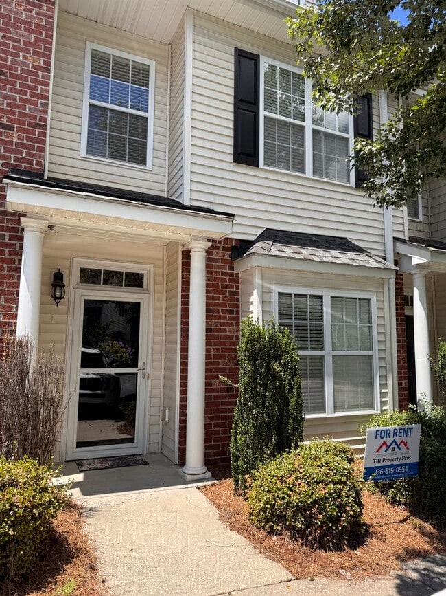 Primary Photo - 2BR 2.5BA Townhome with Screened Porch