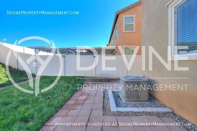 Building Photo - 1470 Black Diamond