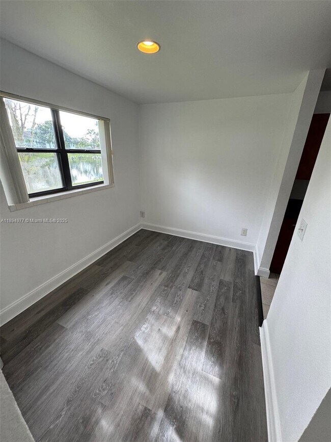Building Photo - 3947 NW 87th Ave