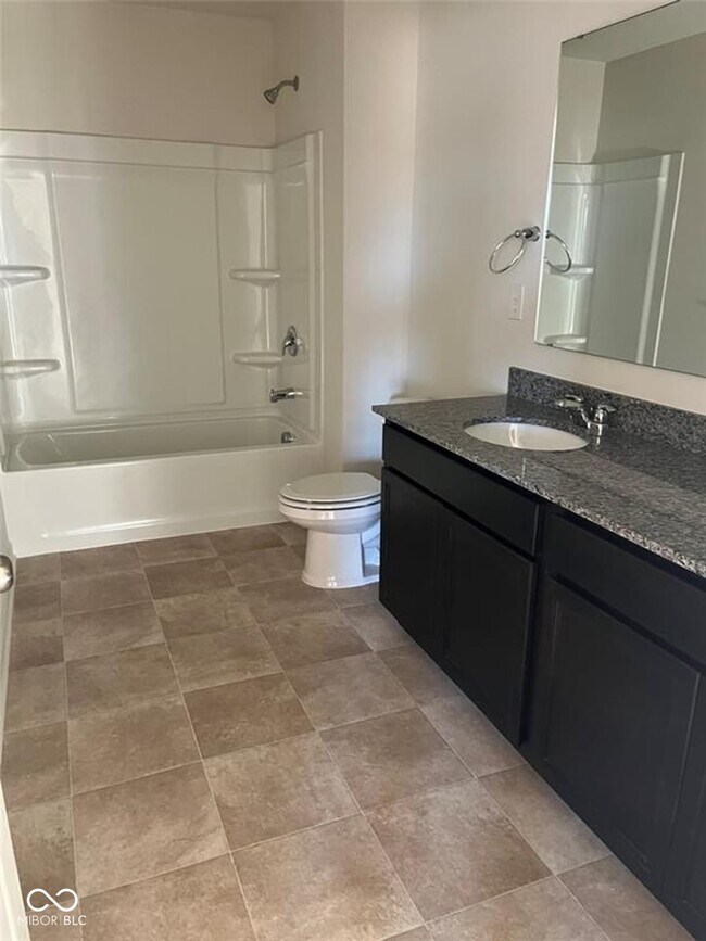 Building Photo - 4824 Oak Hl Dr