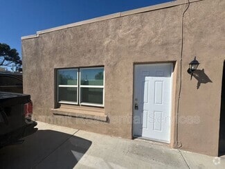Building Photo - 332 W Illinois St