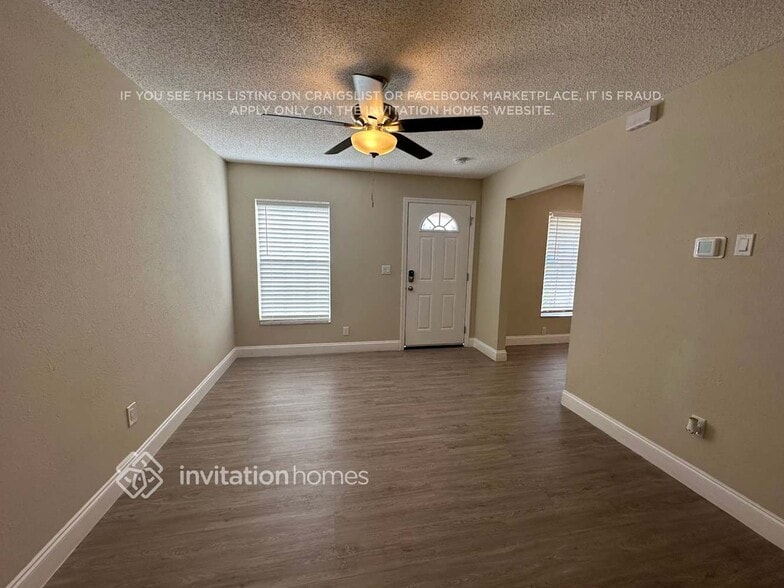 Building Photo - 1016 Pioneer Dr