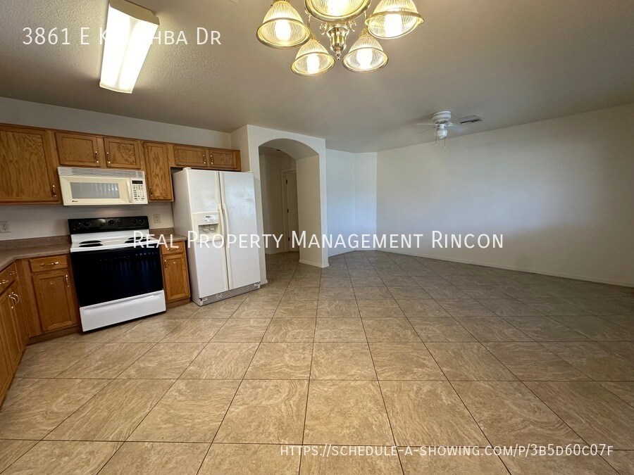 Building Photo - 3861 E Kinishba Dr