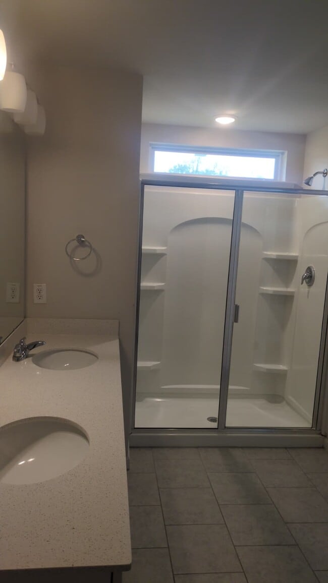 Building Photo - 784 Amarra Dr