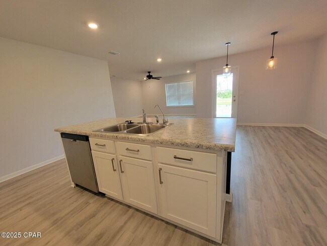 Building Photo - 6585 Slabinski Ln