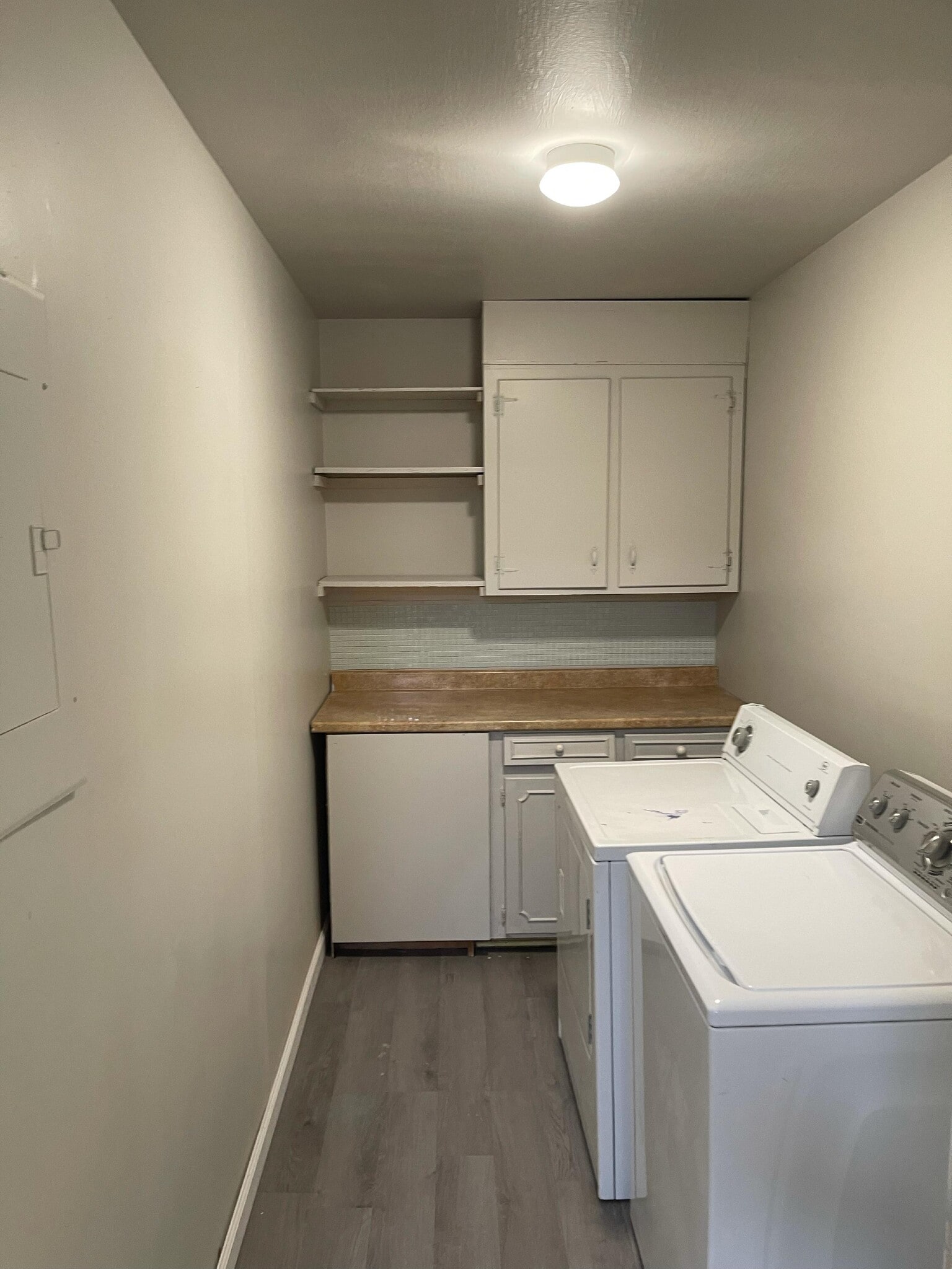 Laundry - 519 Beaulah Ave