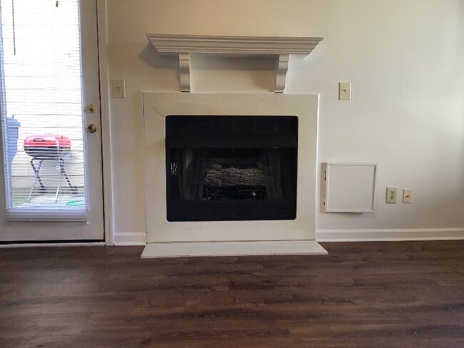 Building Photo - 2616 Burke Ln