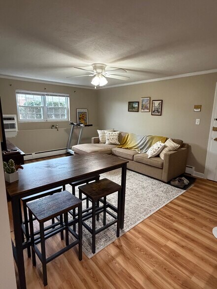 Building Photo - 4 Nixon Ln