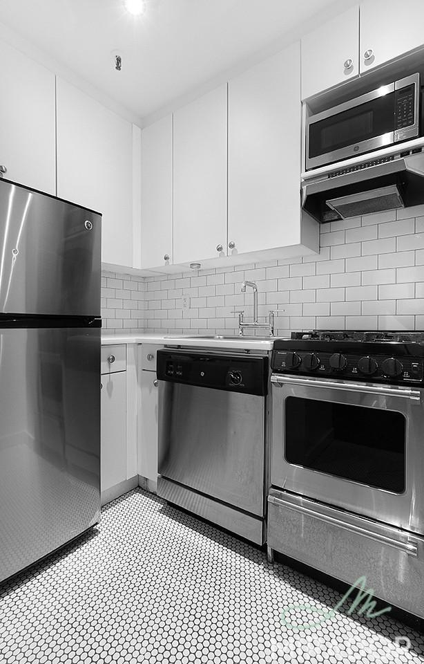 Building Photo - 0 bedroom in New York NY 10003