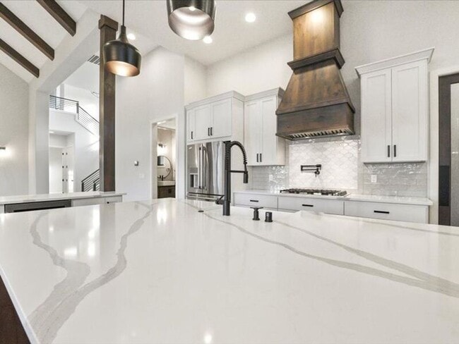 Building Photo - 3500 S Morain St