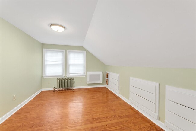 Building Photo - 153 Stimson St