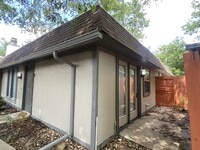Building Photo - 5305 E 32nd Pl
