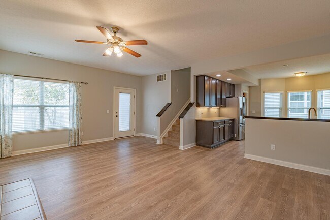 Building Photo - 6003 Bell Classic Dr