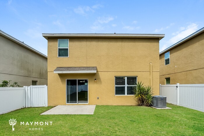 Building Photo - 10105 Hawk Storm Ave