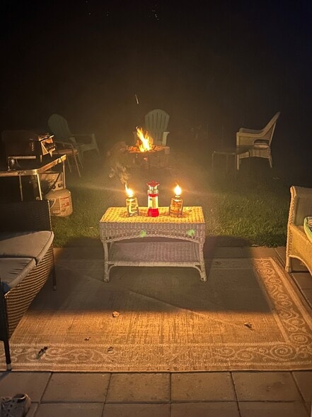 Firepit - 16 Dexter St