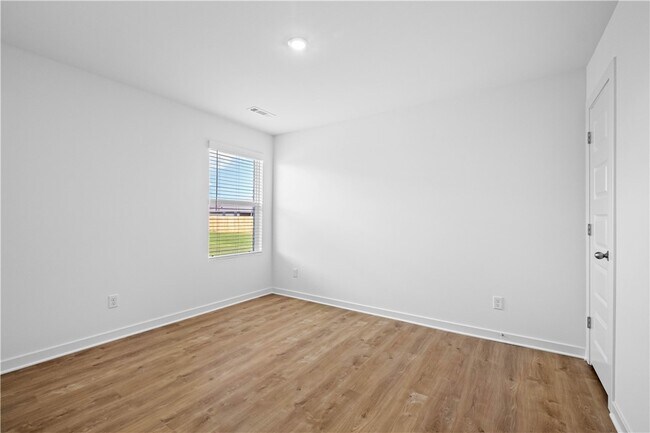 Building Photo - 523 Nevada St