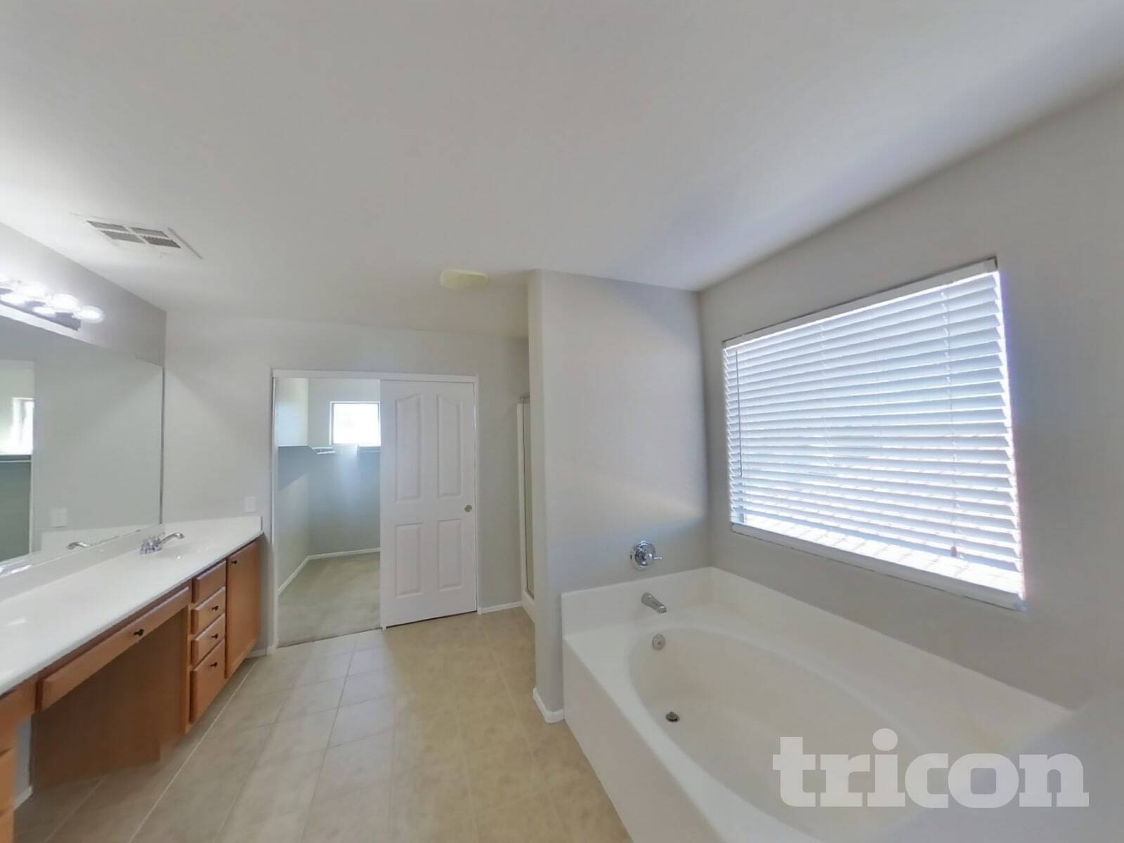 Building Photo - 10668 E Lupine Ln