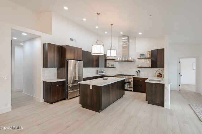 Building Photo - 8156 E Questa Rd