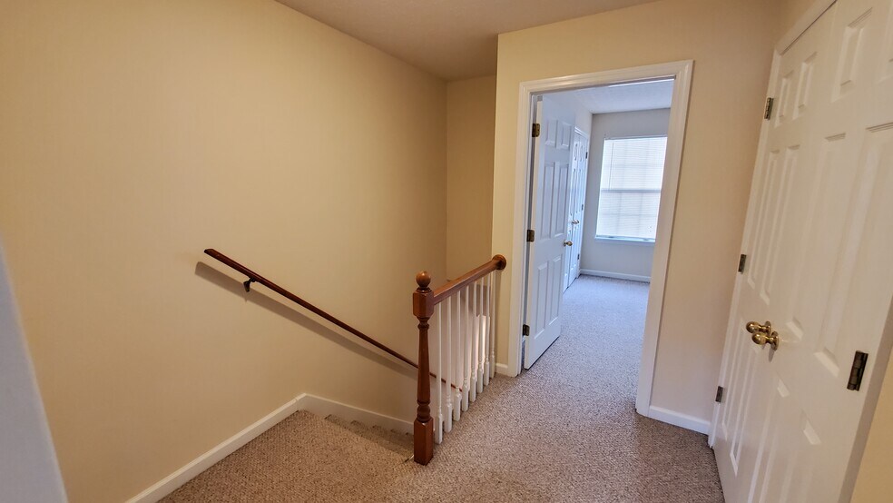 Building Photo - 140 Bright St