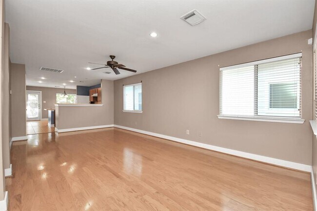 Building Photo - 5806 Sonoma Ridge