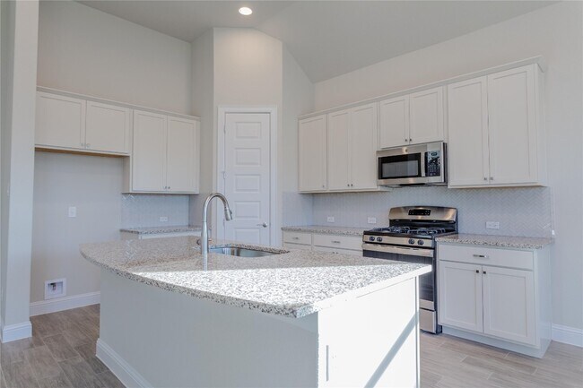 Building Photo - 2204 Bell Mare Vw