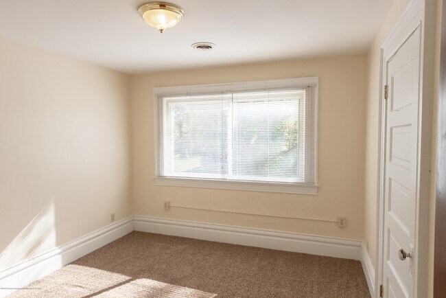 Bedroom2 - 229 S Bingham St