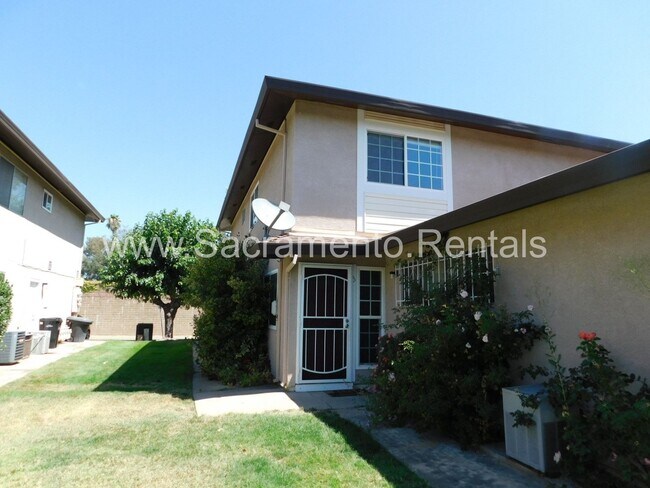 Building Photo - Affordable 2bd/1ba Fourplex with Garage ne...