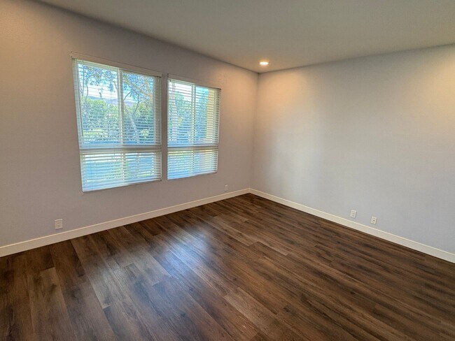Building Photo - Serenity awaits in this upgraded 2 bedroom...