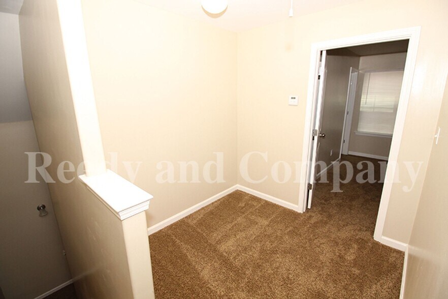 Building Photo - 7927 Bay Meadow Cir S