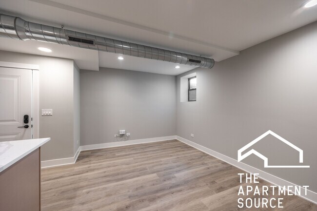 Building Photo - 2403 N Kedzie Blvd