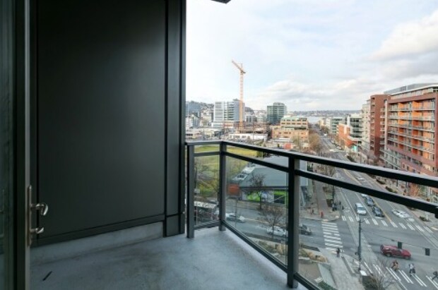 Building Photo - 820 Blanchard St