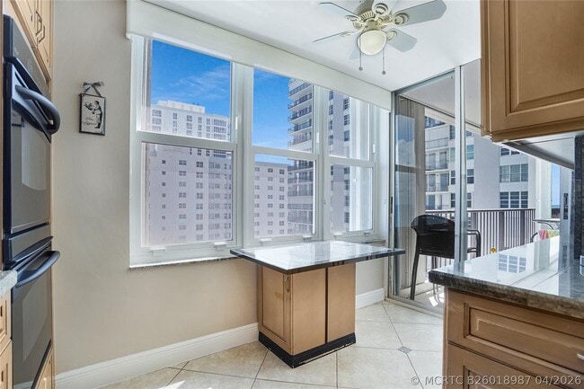Building Photo - 4280 Galt Ocean Dr