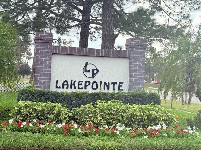 Building Photo - 109 Lakepointe Cir