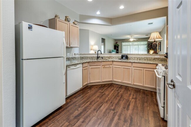 Building Photo - 203 Essex Ln