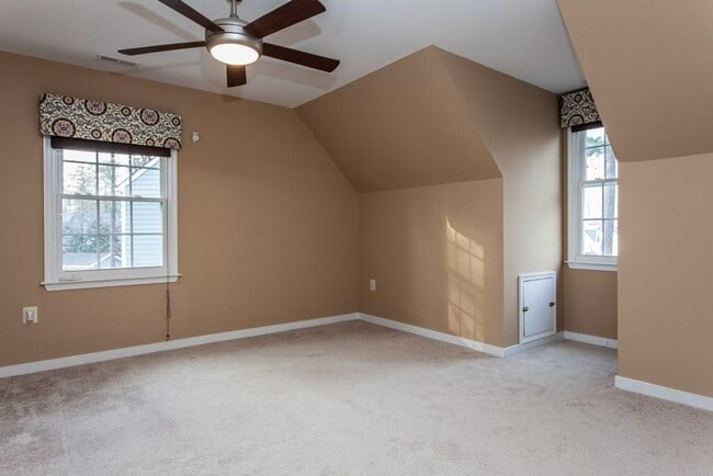 Building Photo - Beautiful 3 Bedroom, 2 Bathroom Home in Chesterfield ***Available Early-Mid June 2026***