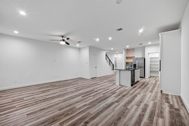 Building Photo - 2937 Amherst Mdw Ln