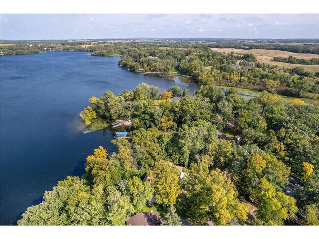 Building Photo - 1409 Hoot Lake Dr