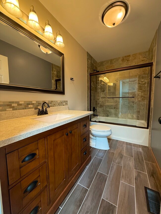 Building Photo - 1176 Westport Ridge