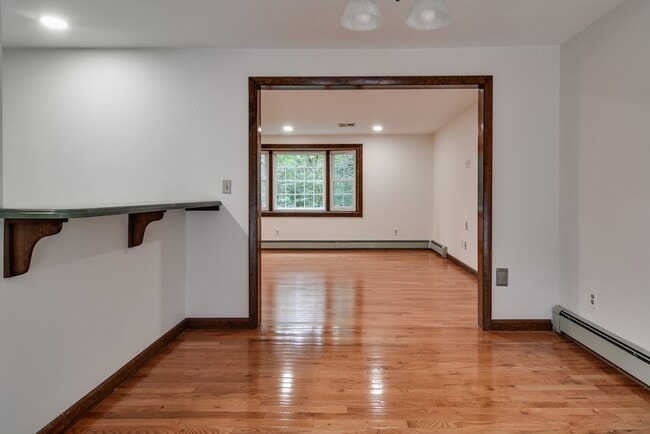 Building Photo - 27 Woodland St