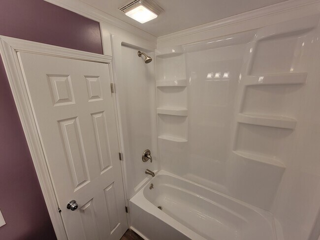 Building Photo - 5034 Ora St