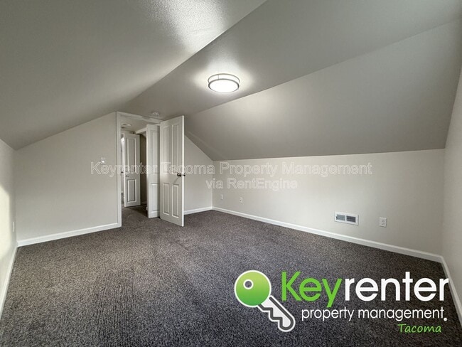 Building Photo - 5431 Clarkston St