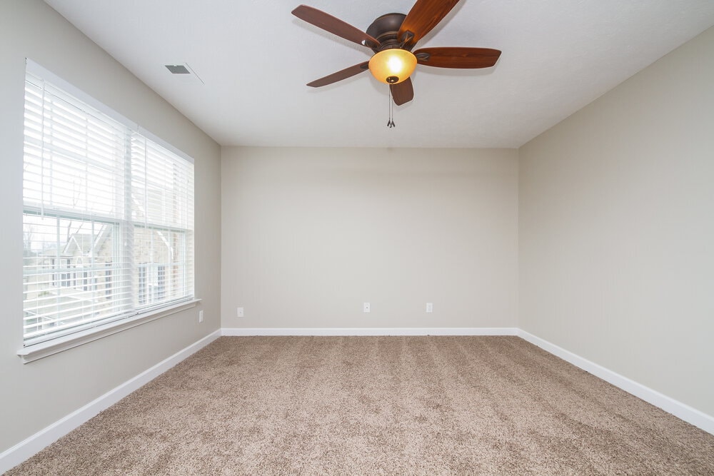 Building Photo - 904 Summercrest Cove