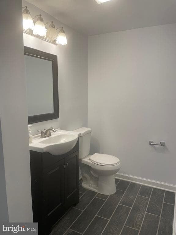 Building Photo - 5405 New London Park Dr