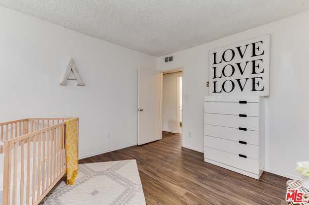 Building Photo - 1300 Midvale Ave