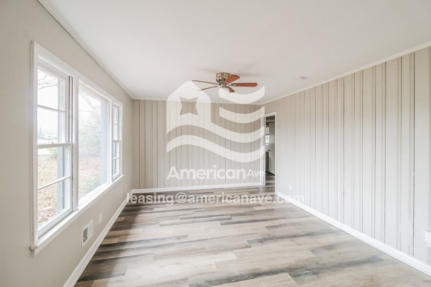 Building Photo - 101 Briardale Ave