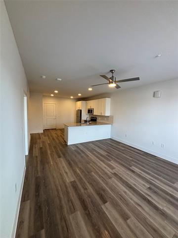 Building Photo - 300 N McDonald St