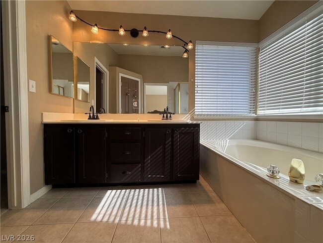 Building Photo - 1520 Imperial Cup Dr