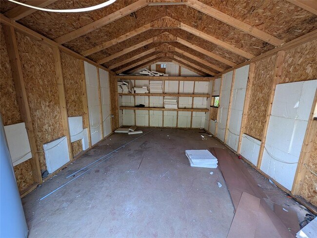 Building Photo - 912 Sycamore St
