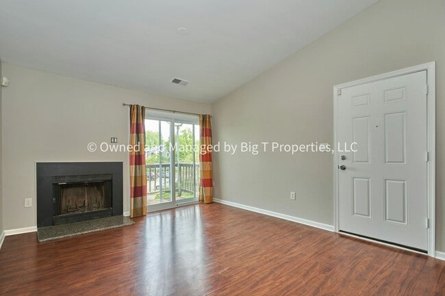 Building Photo - 1bd/1ba in Cluster of Woodlawn Alexandria
